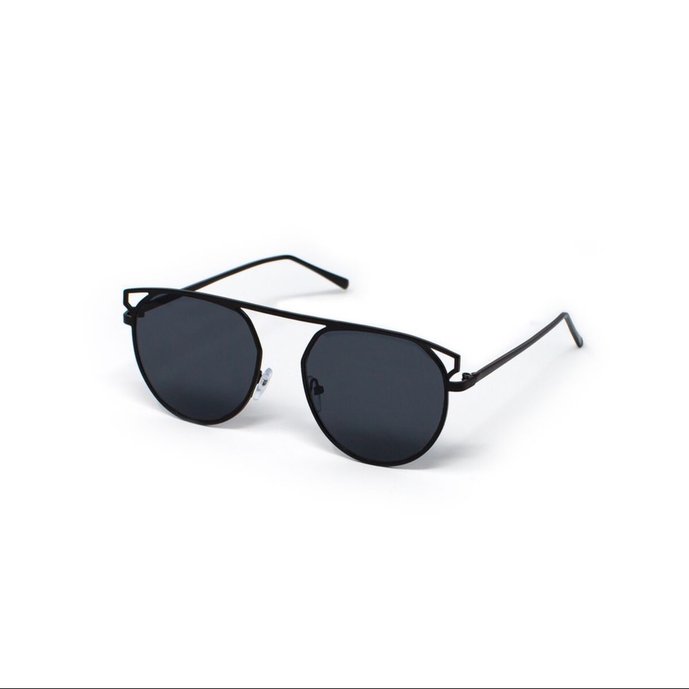 [SOLD] NIB Abella Eyewear Blythe Black/Black Sunglasses